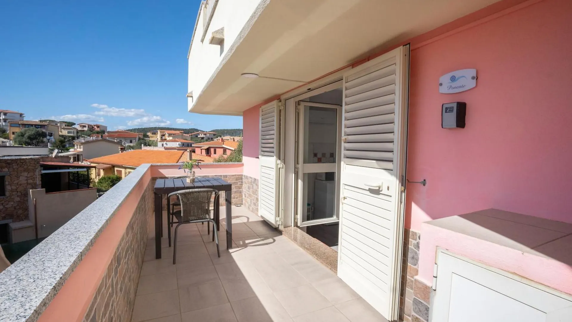 Apartment Camera Ponente Vista Mare Spiaggia A 300M Golfo Aranci